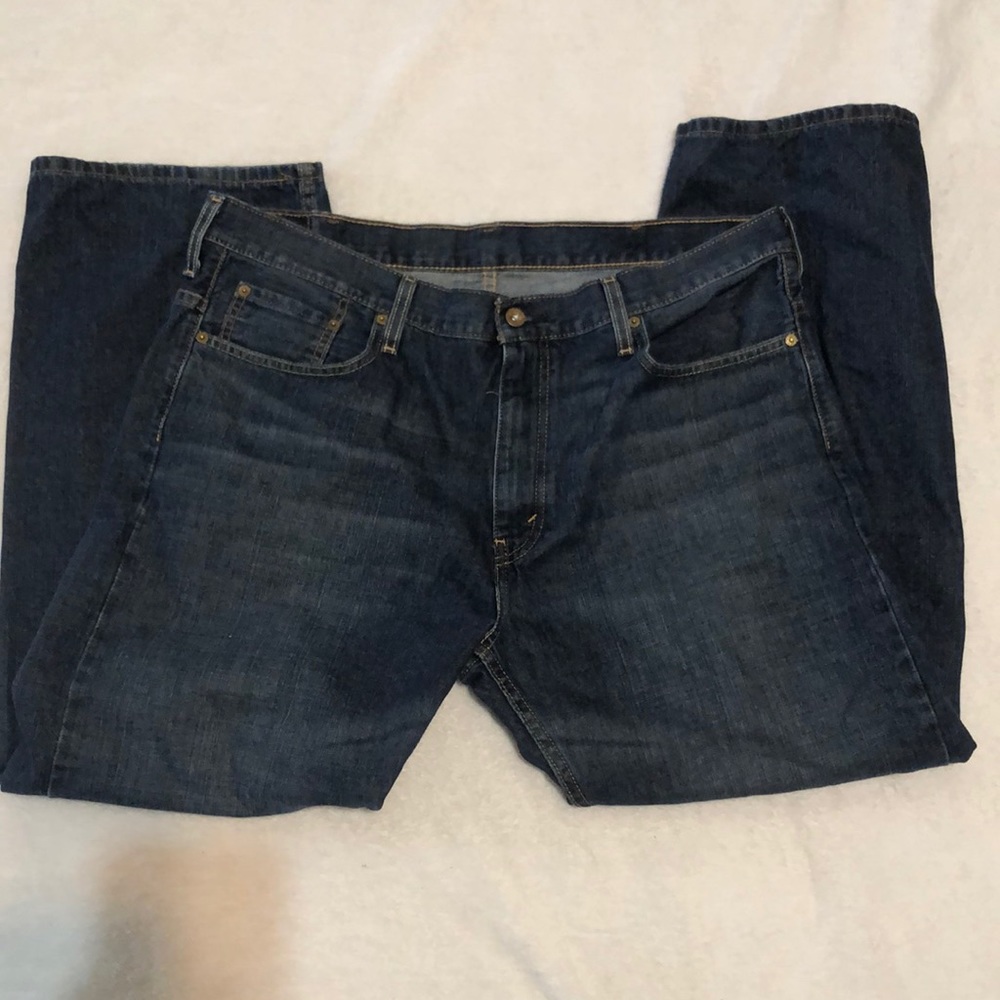 Levi’s 569 jeans